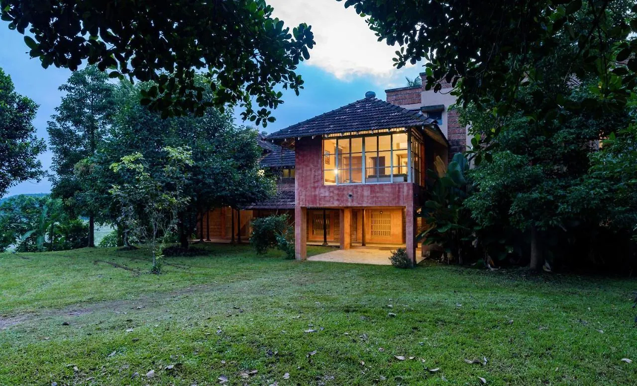 Mynaakom Country Home Kochi Thalayolaparambu